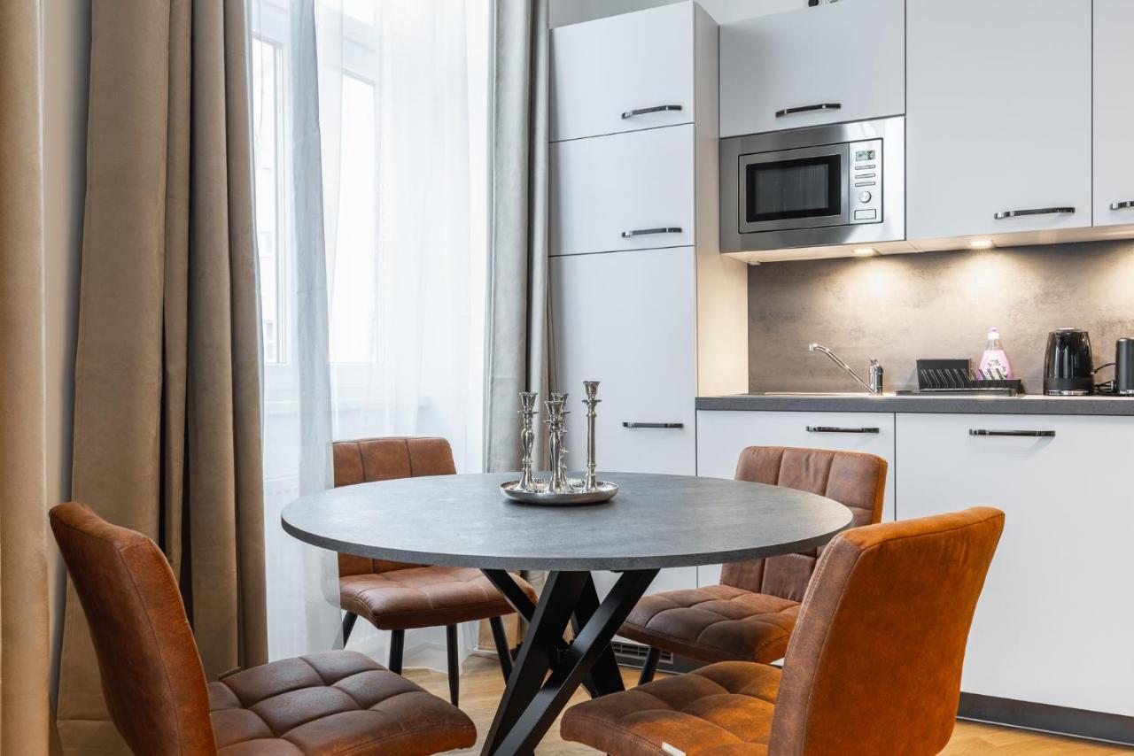 Trendy Apt With - Smart Tv, Coffee Machine In Meidling 비엔나 외부 사진