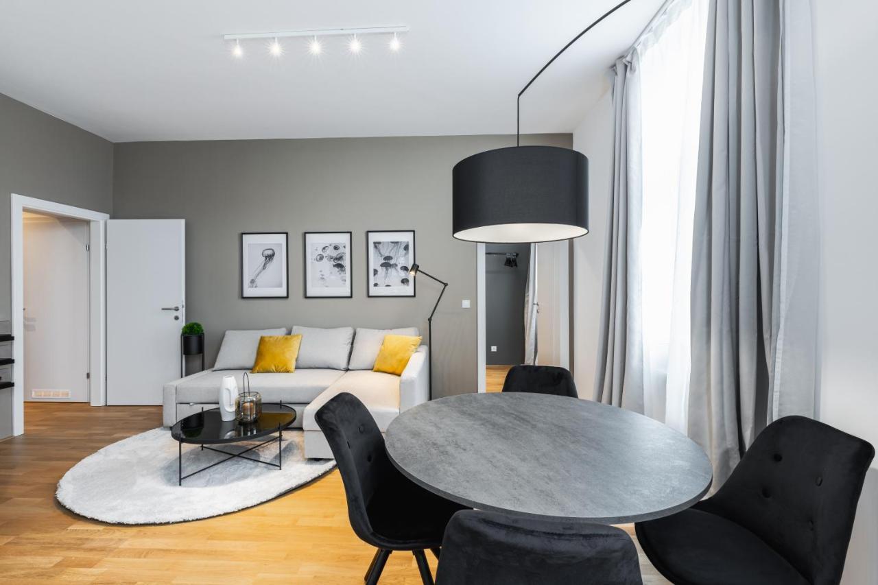 Trendy Apt With - Smart Tv, Coffee Machine In Meidling 비엔나 외부 사진