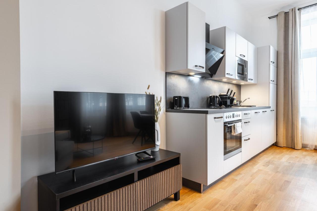 Trendy Apt With - Smart Tv, Coffee Machine In Meidling 비엔나 외부 사진